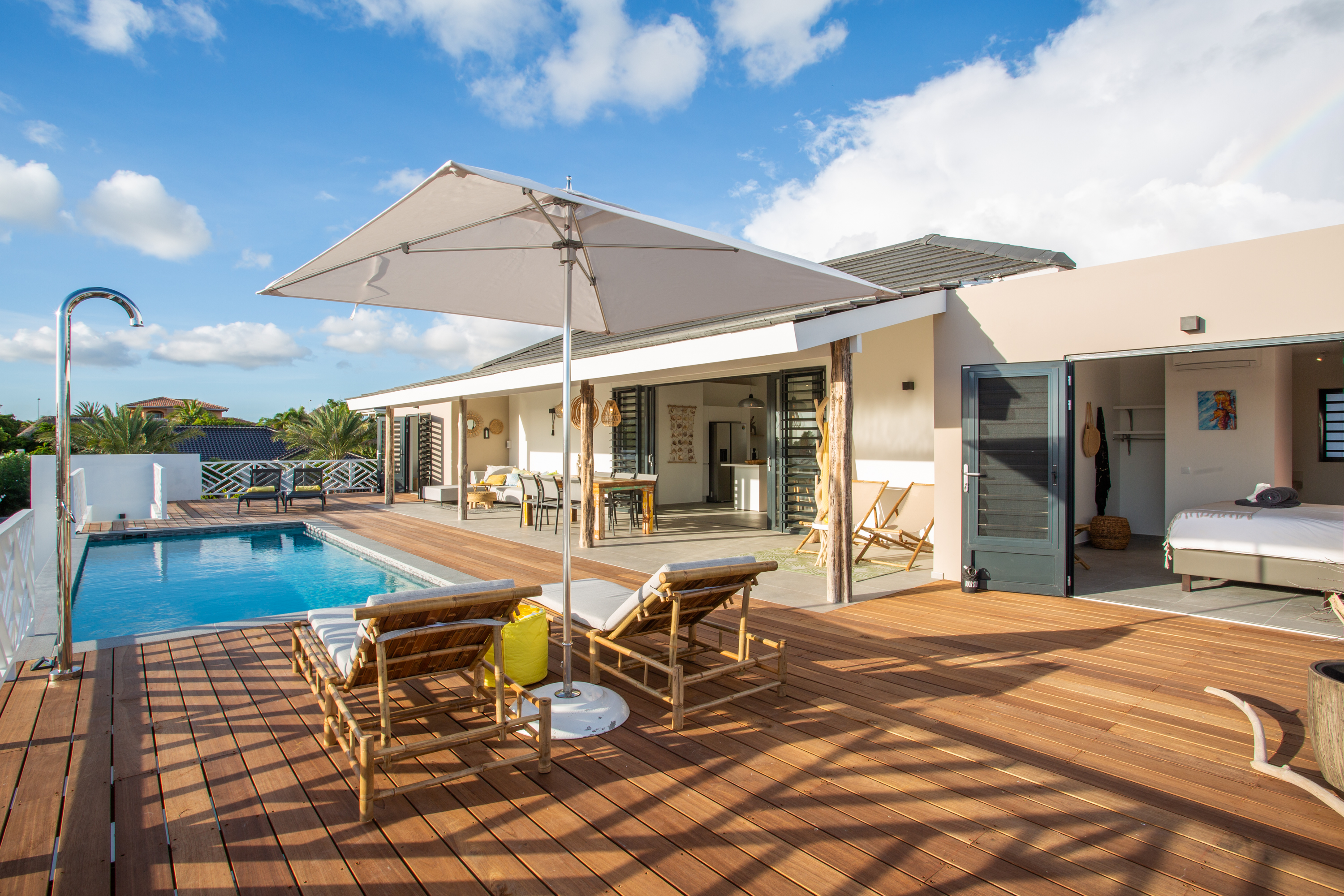 Villa Tropical Sea Sight